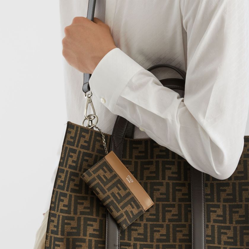 Fendi férfiak szövet kulcstartó 2H0H8Z2400 kiegészítők barna