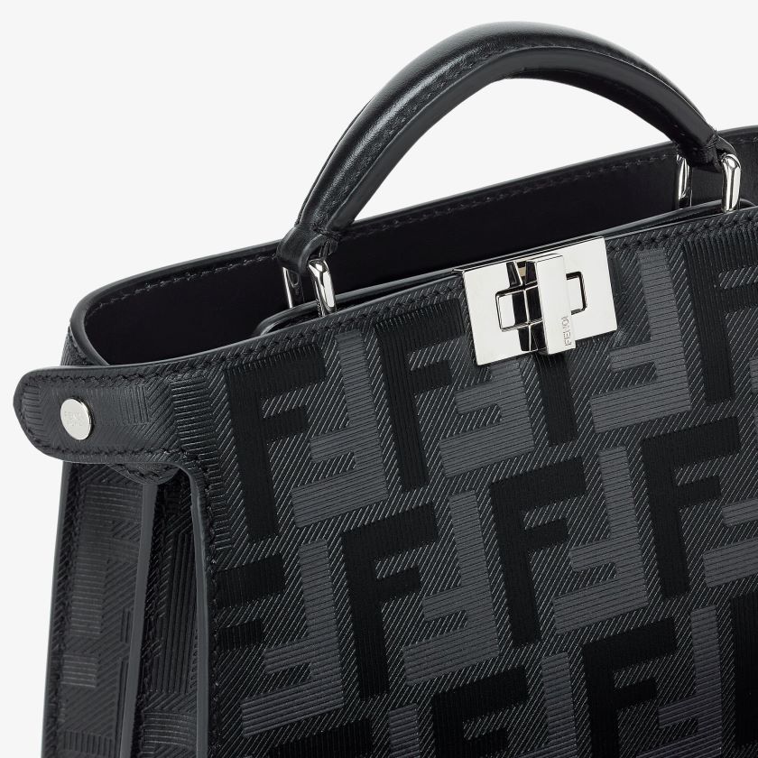 Fendi férfiak peekaboo iseeu xcross bőrtáska 2H0H8Z1808 kiegészítők fekete