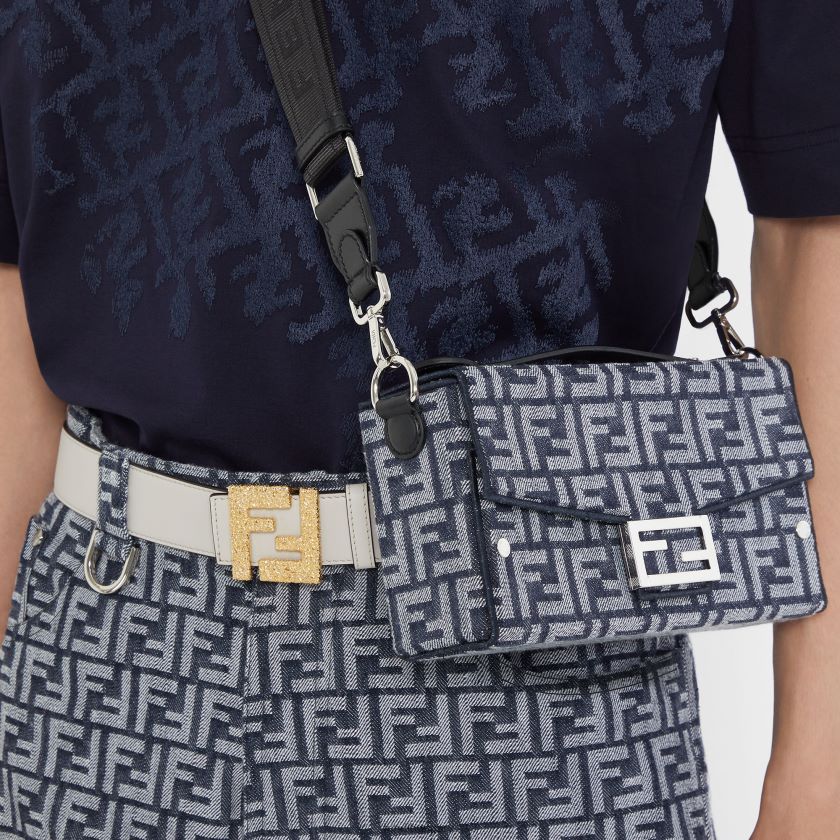 Fendi férfiak puha csomagtartós bagett bőrtáska 2H0H8Z1851 kiegészítők kék