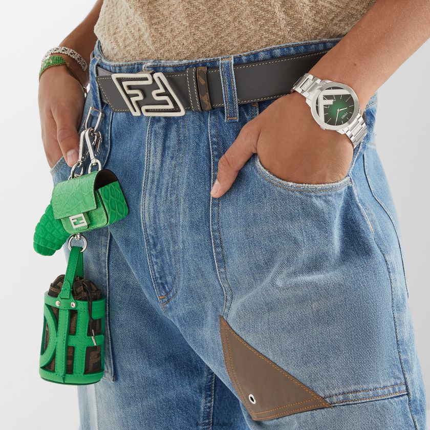 Fendi férfiak gyorsabb bőr megfordítható öv 2H0H8Z2429 kiegészítők szürke